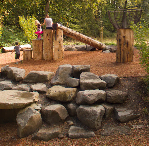 Learning Landscapes Design
