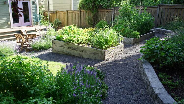 Grasstains Landscape Design & Build