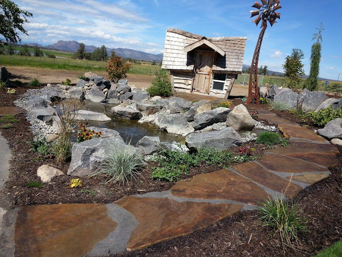Bluestone Gardens and Landscape LLC